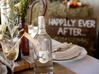 CI-She-n-He-Photography_Rustic-Wedding-Nonfloral-Centerpiece-vert_s3x4_lead