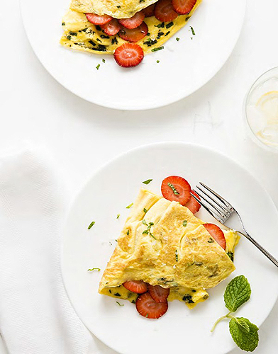 strawberry-mint-omelet-1173060l2