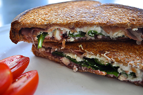 grilled-cheese-with-spinach-and-pancetta