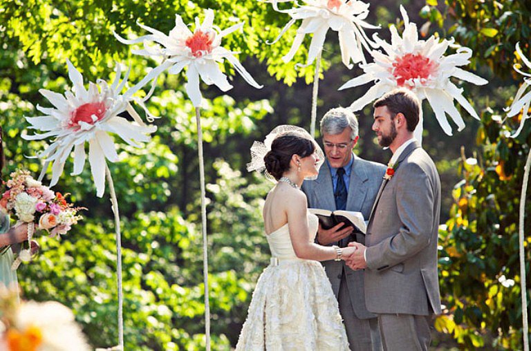 DIY-Wedding-Ceremony-Decor-Pictures