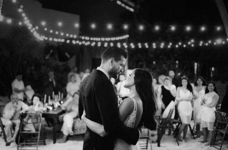 4 Ways That Hiring A Live Band Can Enhance Your Wedding Music